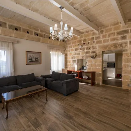 4 Bedroom Holiday Home With Private Pool Gharb  Exterior photo