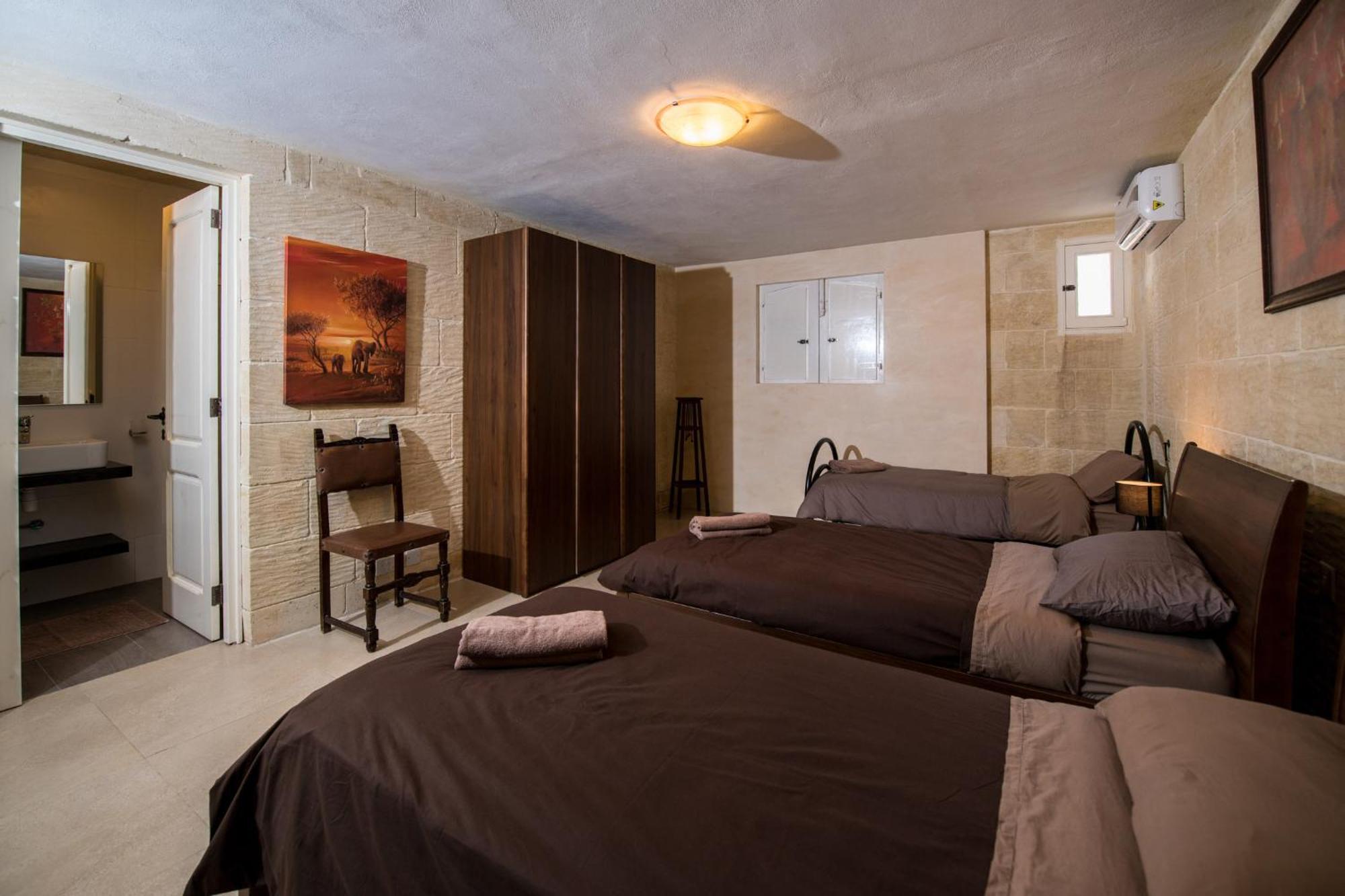 Casa vacanze 4 Bedroom With Private Pool