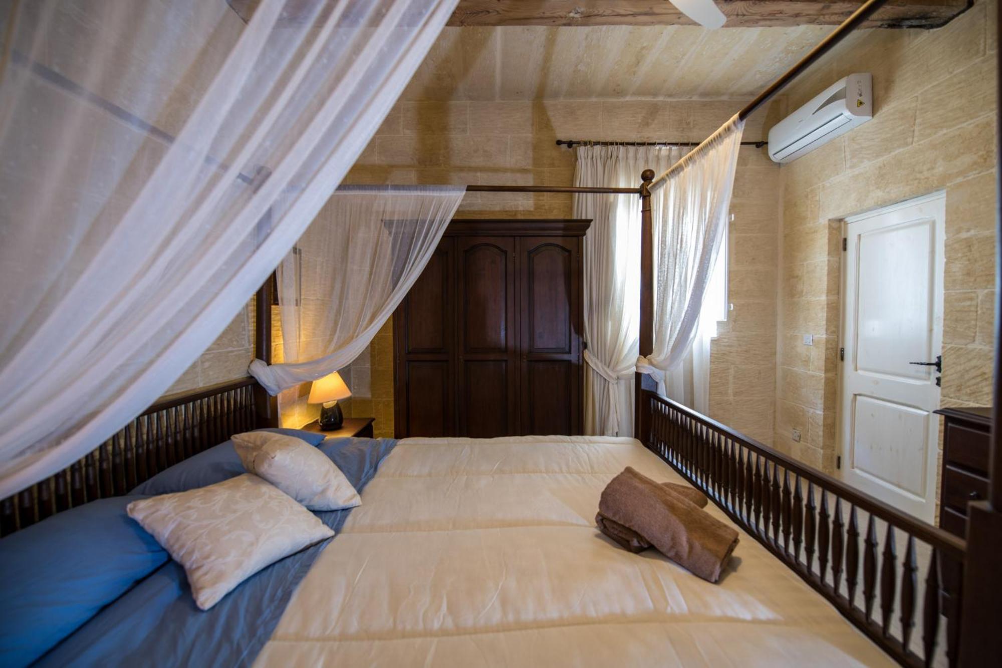 Casa vacanze 4 Bedroom With Private Pool